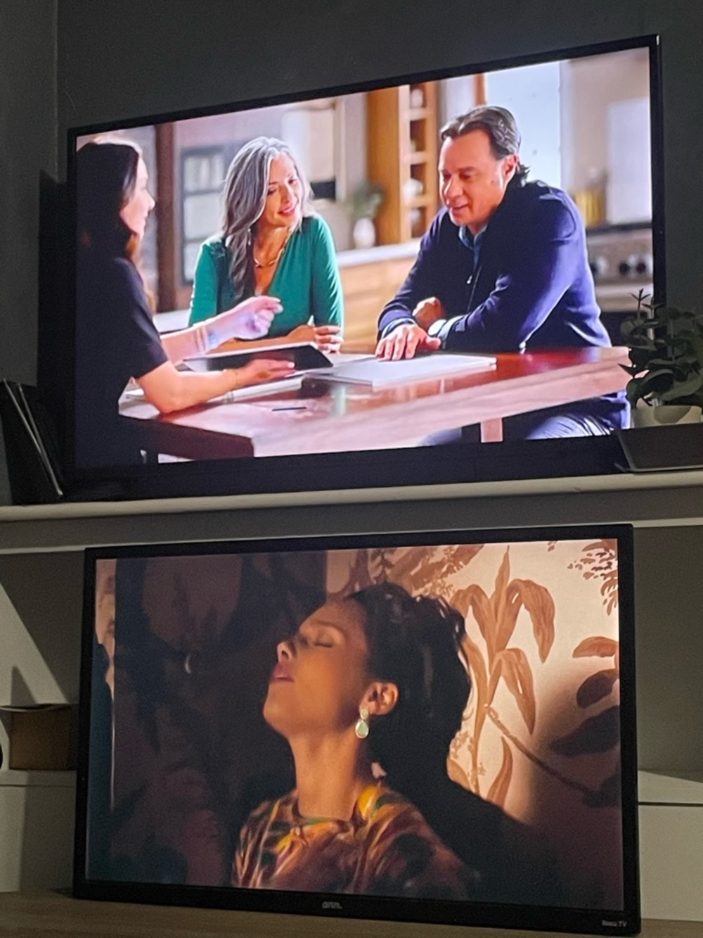 As Seen On TV Dual Screen TV Setup with Black Bezels
